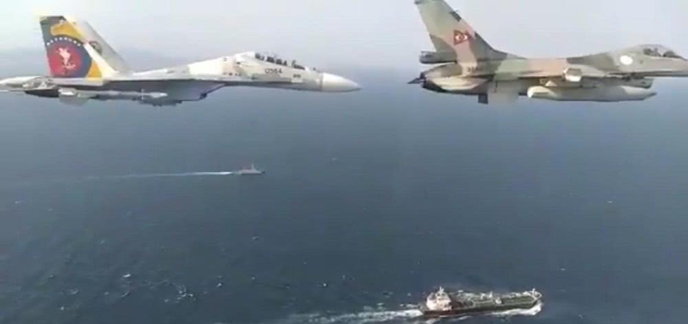 两架委内瑞拉战机飞越美舰上空委内瑞拉战机飞越美国军舰上空，一次跨越国界的空中交锋